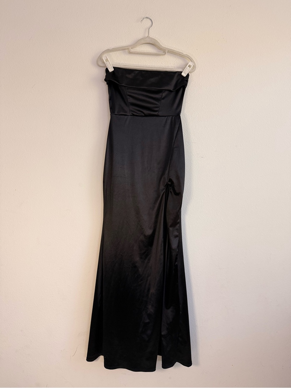Strapless Black Satin Evening Prom Gown